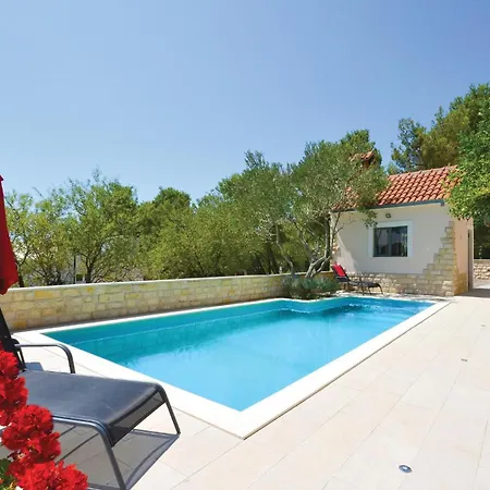 Holiday home Gorgeous In Rudine With Wifi *
