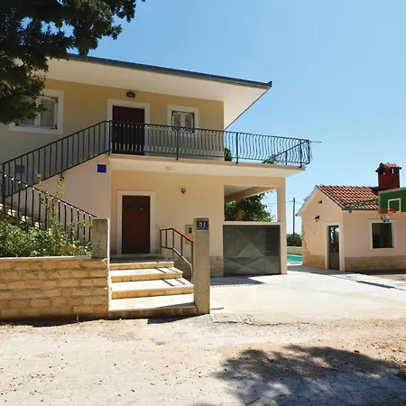 Awesome In Rudine Prázdninový dům Rudine (Kastela)